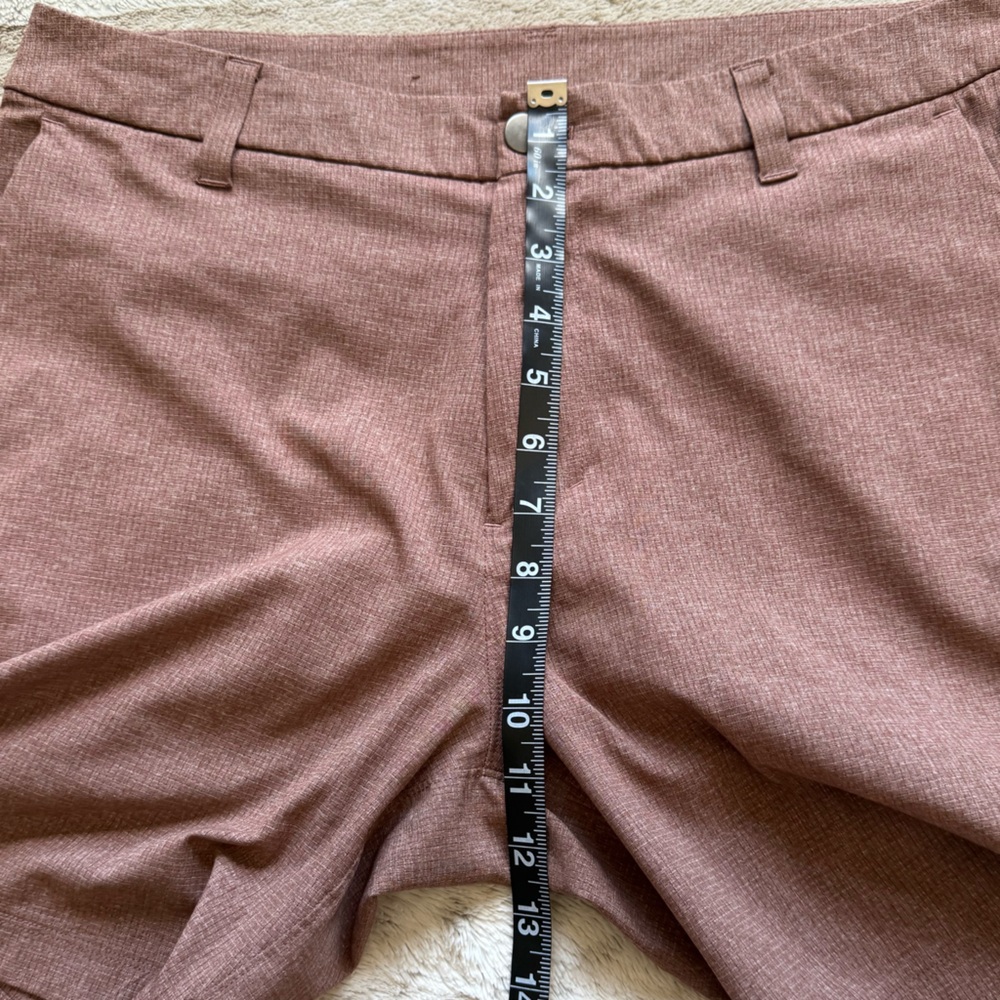Lululemon Commission Classic-Fit Short 7" *Ventlight in
Heathered Smoky Topaz - Picture 10 of 15